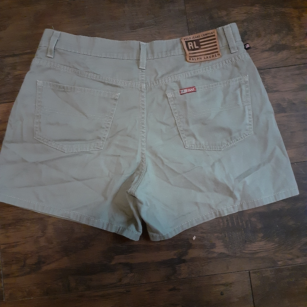 Vintage Ralph Lauren high-waisted khaki shorts